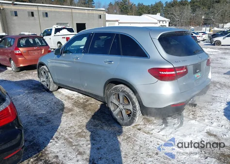 2017 Mercedes-Benz Glc 300 4Matic z USA, uszkodzony, nr VIN WDC0G4KB7HF156024